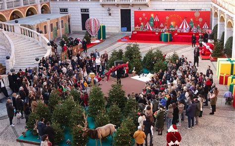 Holiday cheer takes over Monaco as Princely Family lights up 